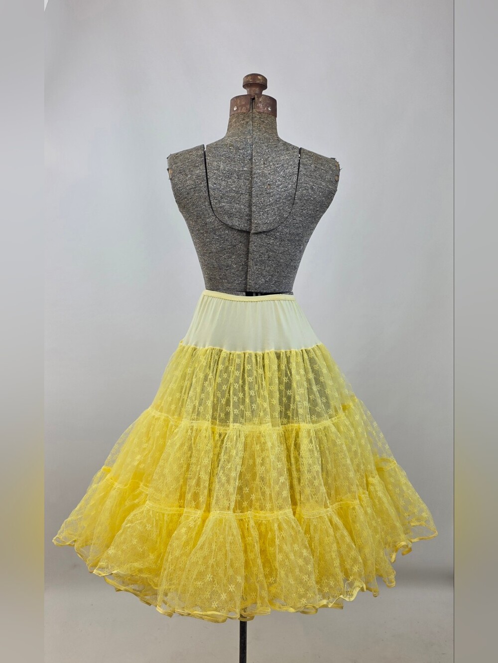 Vintage 50's Yellow High-Waisted Floral Multi-Tiered Crinoline Petticoat Size S - Picture 4 of 8